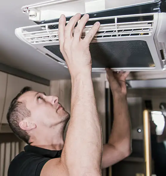  Professional Licensed And Insured Cleaners in Galesburg, IL